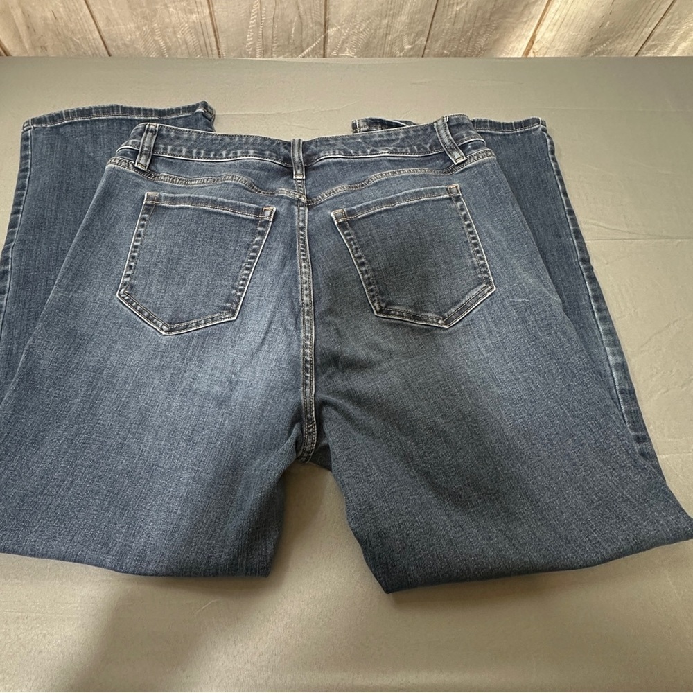 H.  Lane Bryant Classic Blue Denim Women's Jeans - Picture 3 of 6